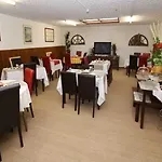 מלון Brit Hermitage