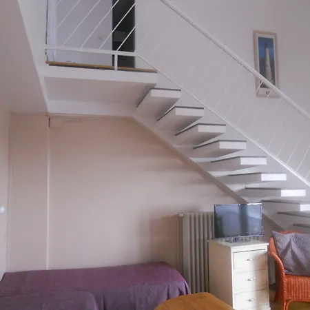 Brit Hermitage Szálloda