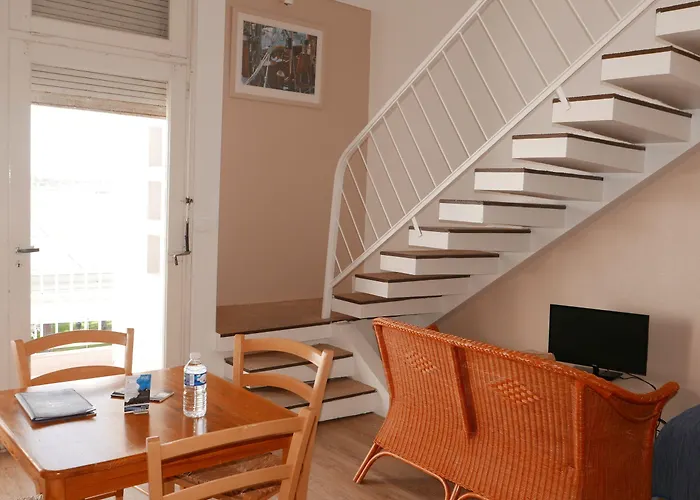 Brit Hermitage Hotel 3*